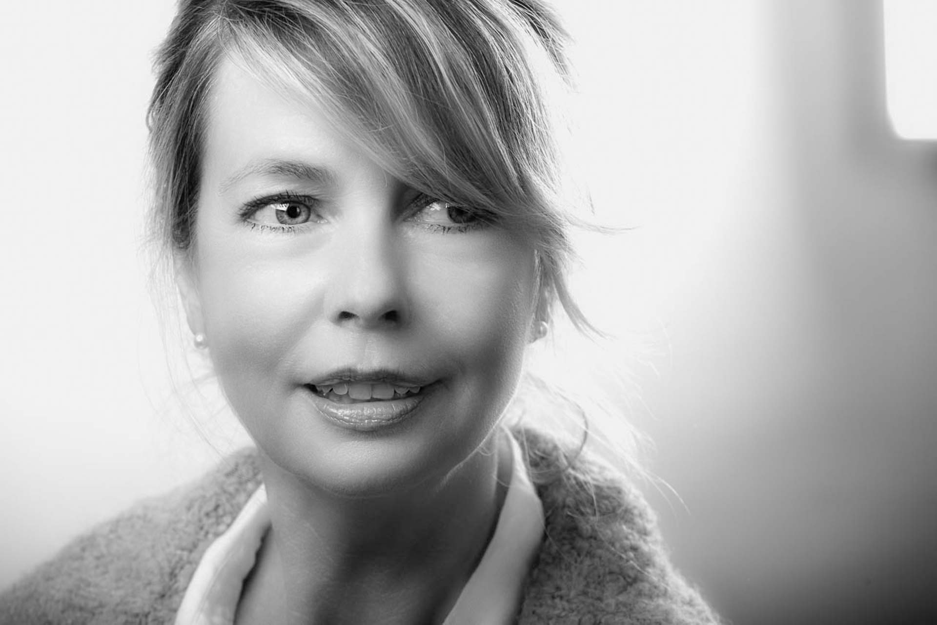 VHS130422 6722 CS6 3 RAD Sterling BW